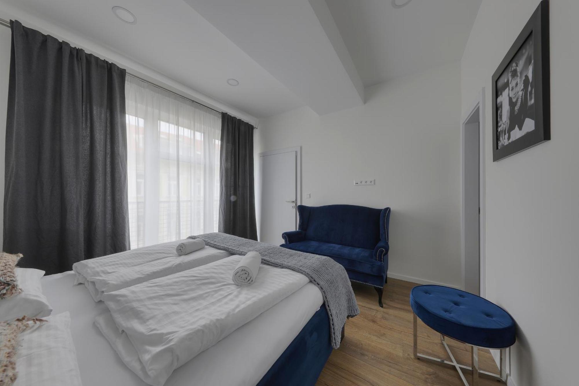 Shone Apartment Old Town 2 Bedroom 브라티슬라바 외부 사진