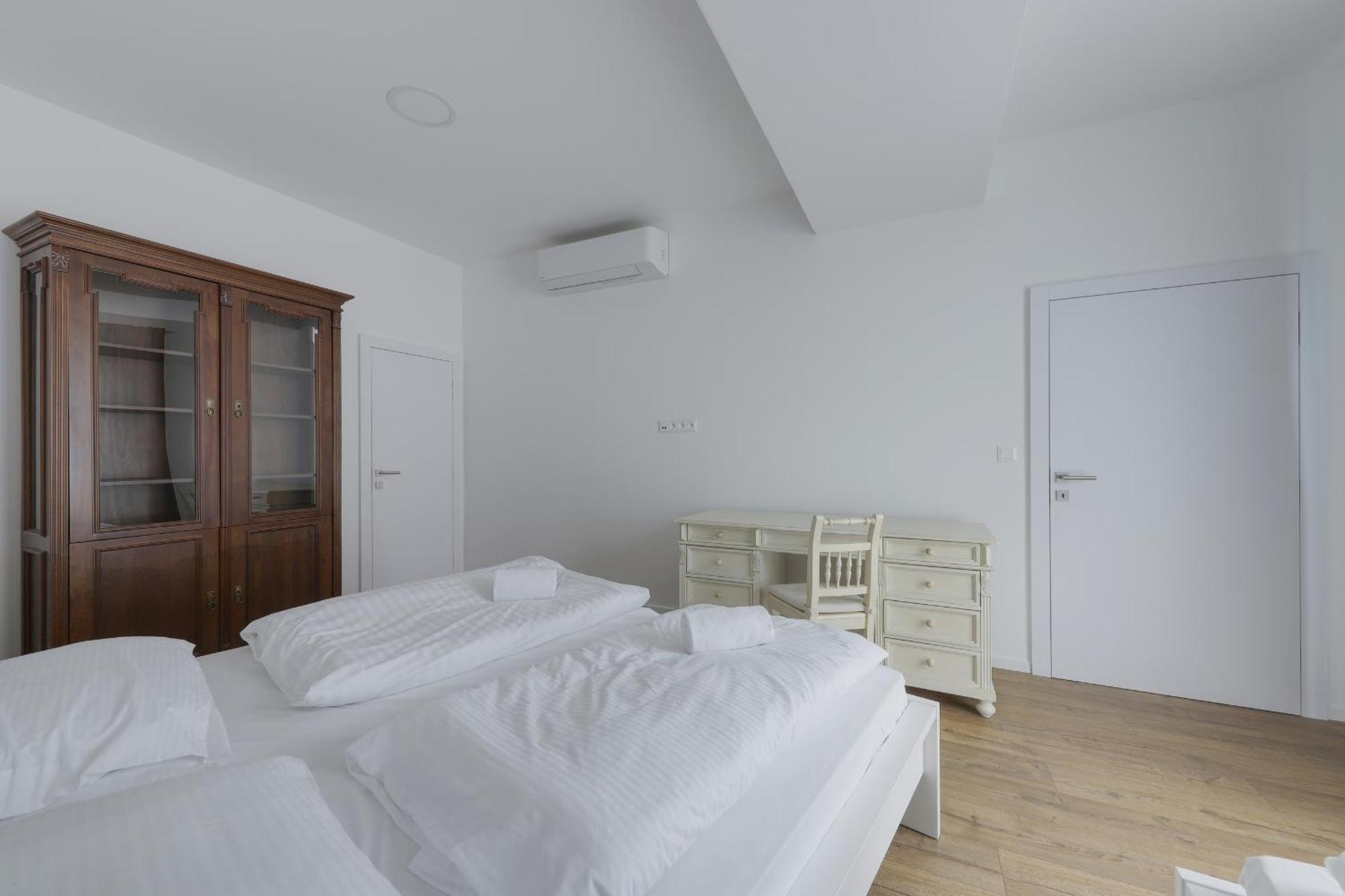 Shone Apartment Old Town 2 Bedroom 브라티슬라바 외부 사진